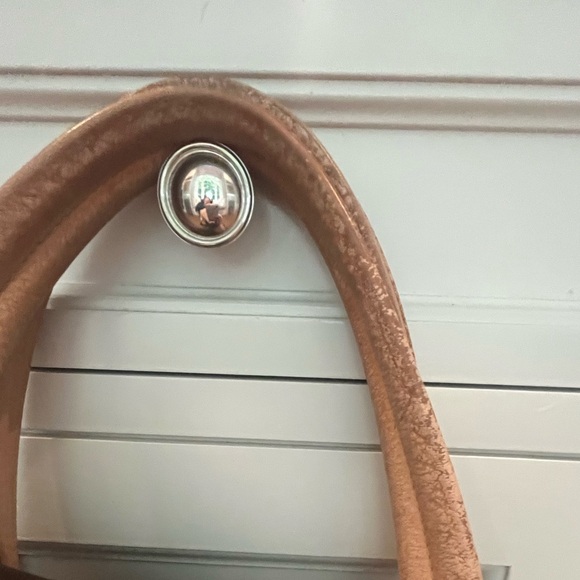 Louis Vuitton Beverly Shoulder Bag - Picture 7 of 17